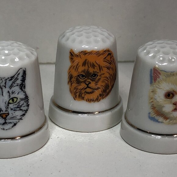 Lot of 6 Porcelain Cat Face Thimbles White Gold Rim SDJ-TG - Picture 5 of 10